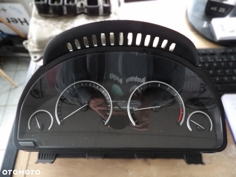 BMW - F10,F11 - LICZNIK , ZEGAR - LED - EUROPA - 9265158 - 1