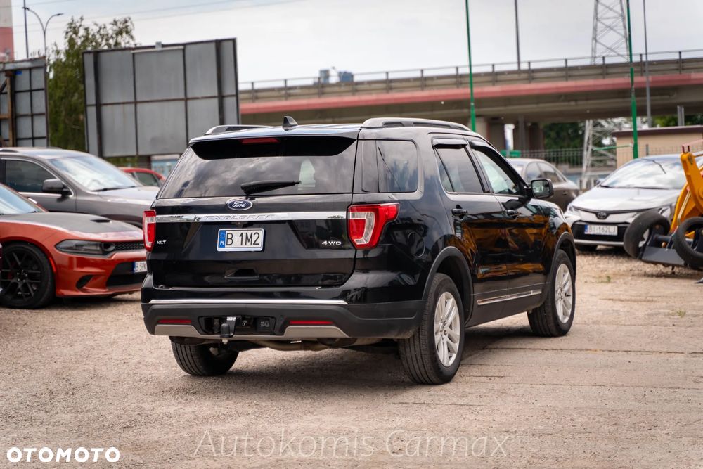 Ford Explorer - 8