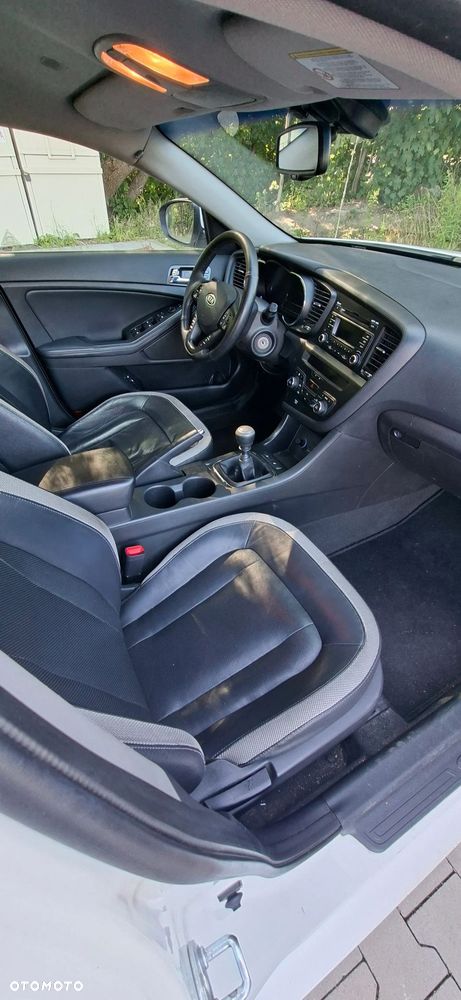 Kia Optima - 10