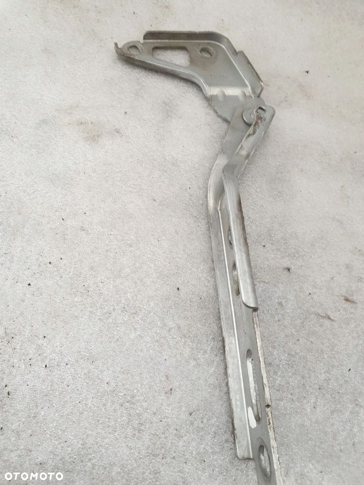 Zawias maski lewy 4L0823301 AUDI Q7 - 3