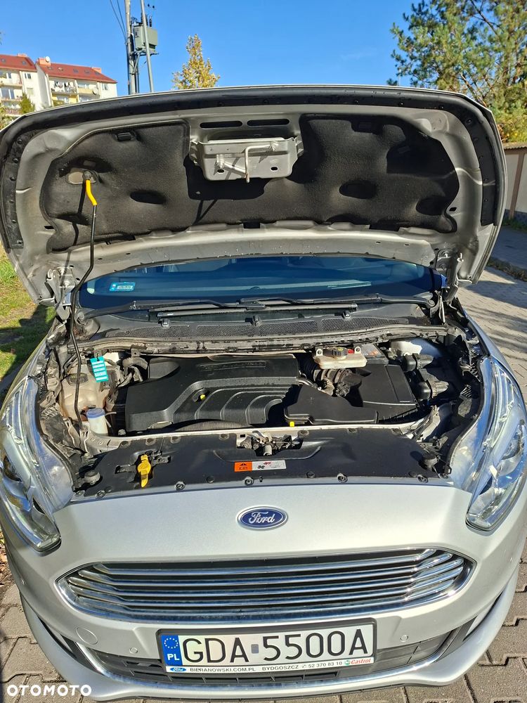 Ford Galaxy - 8