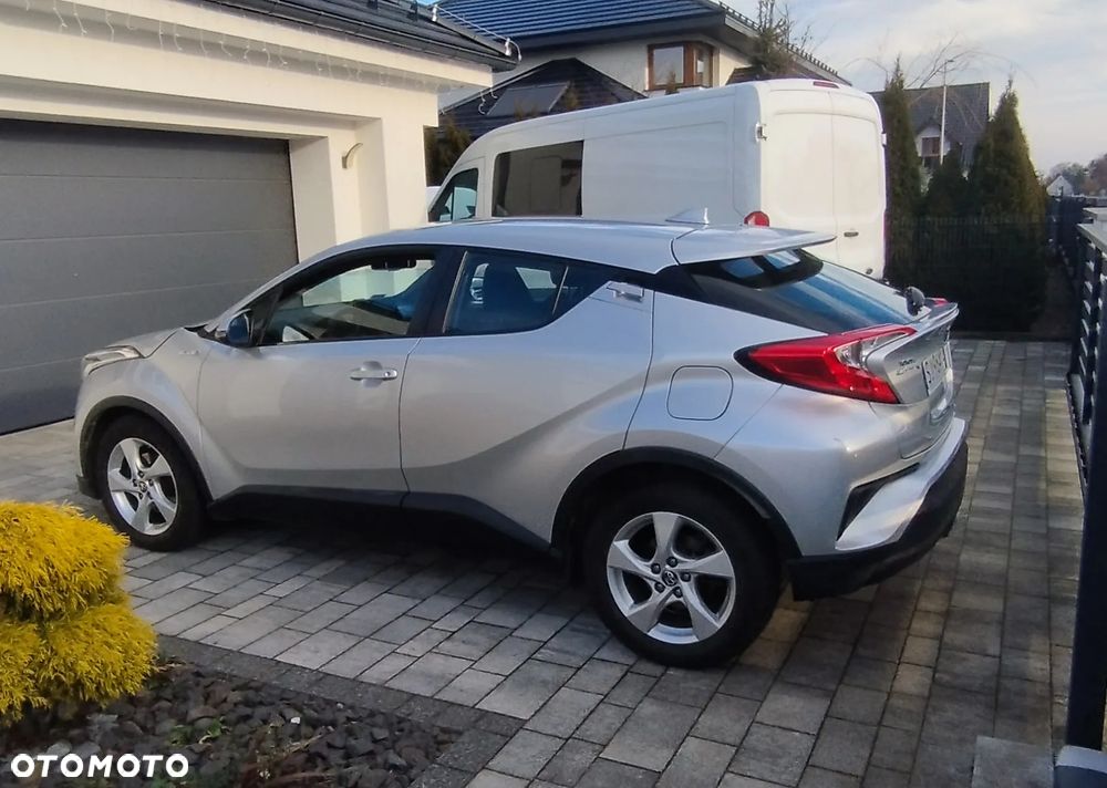 Toyota C-HR - 4