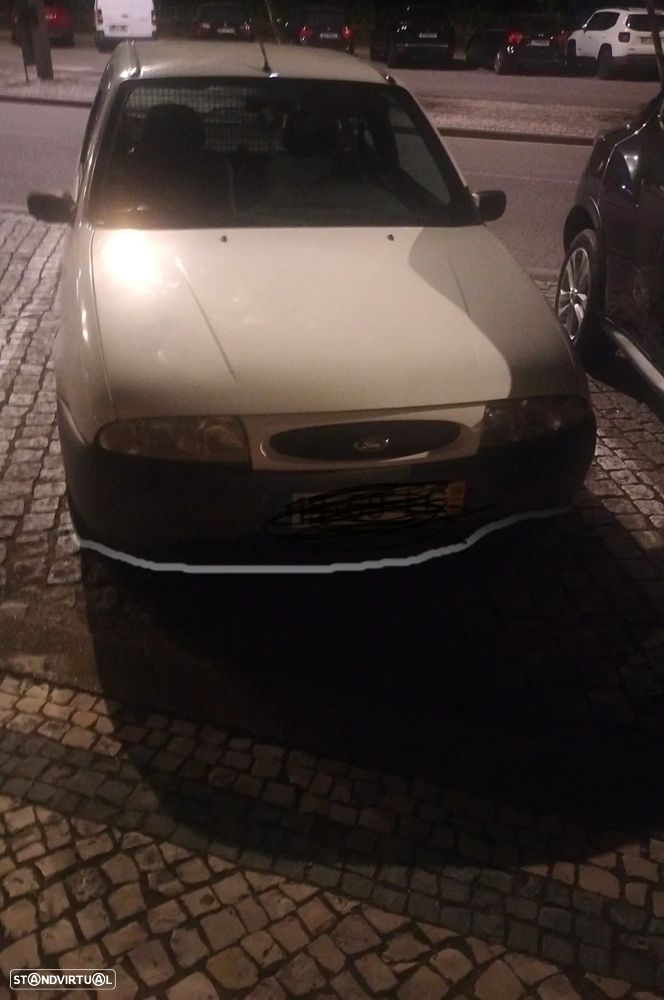 Ford Fiesta 1.8 D Studio - 3