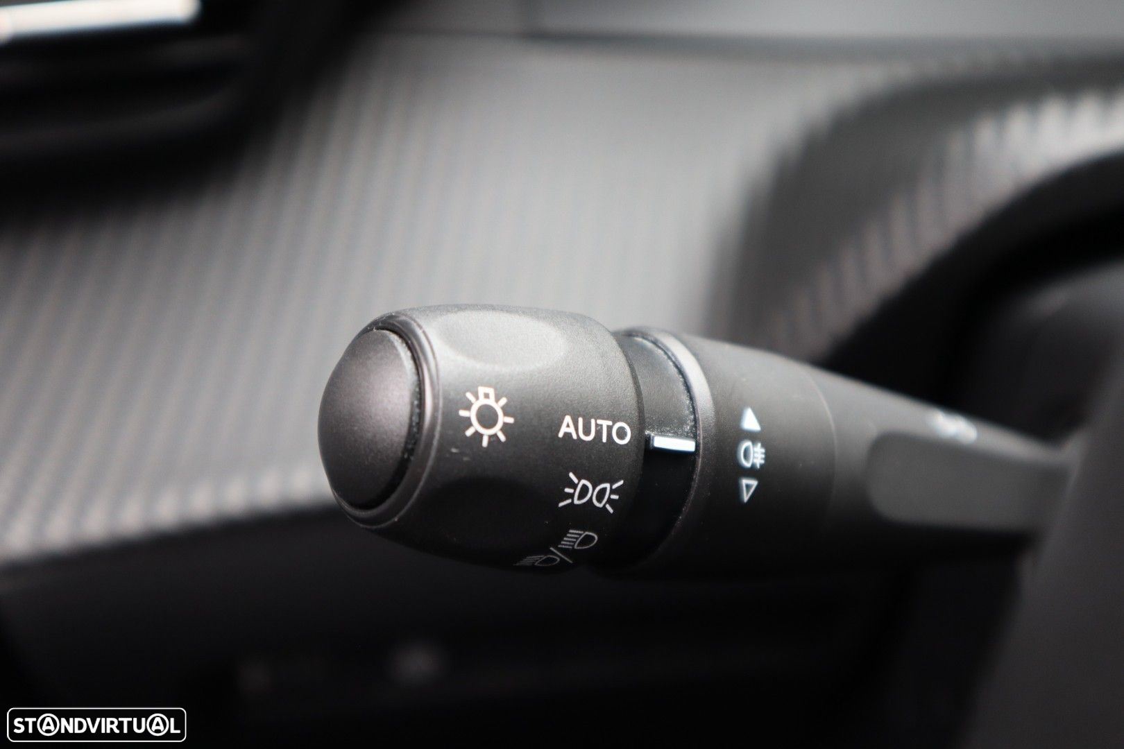 Peugeot e-208 50 kWh Allure Pack - 40