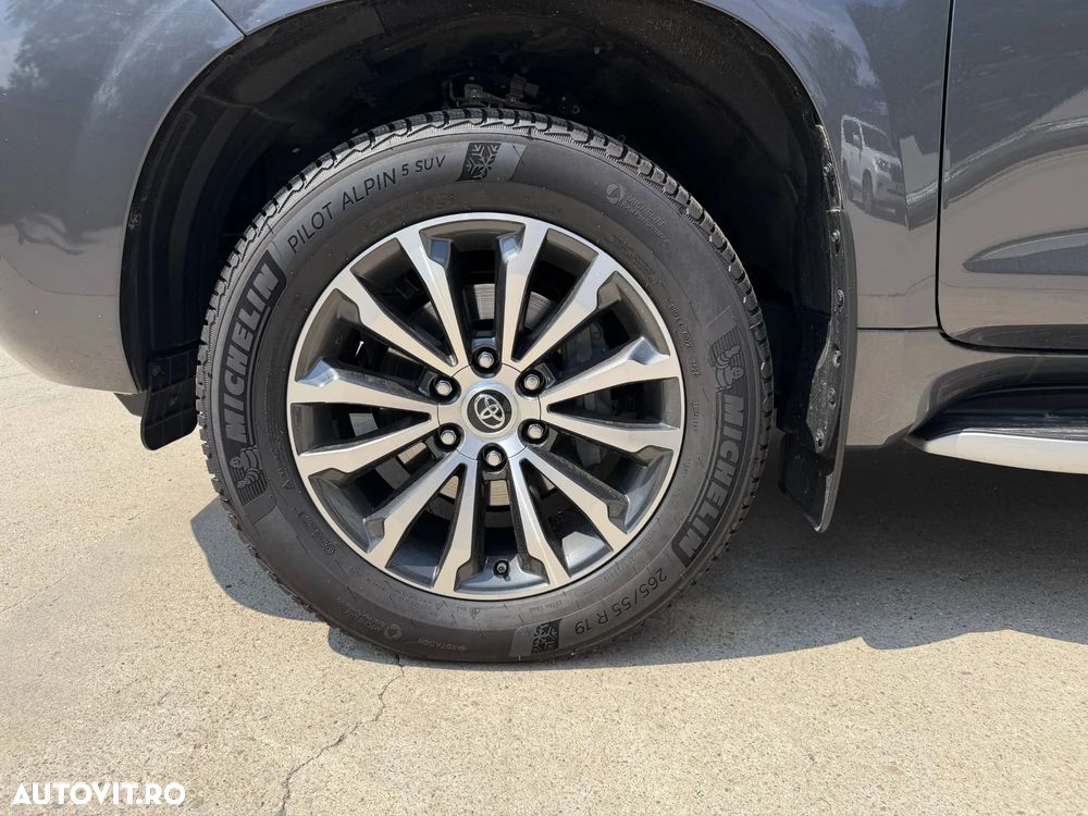 Toyota Land Cruiser 2.8 D-4D Automatik TEC-Edition - 9