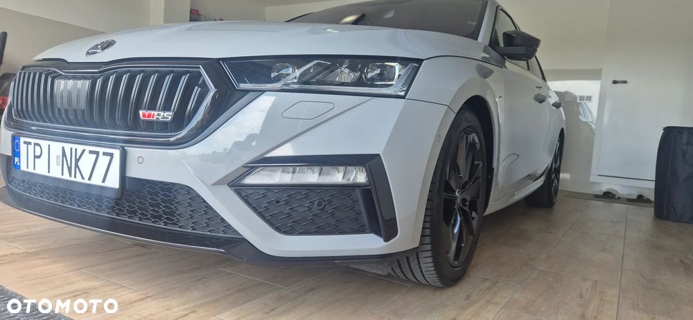 Skoda Octavia 2.0 TDI DSG 4x4 RS Plus - 4