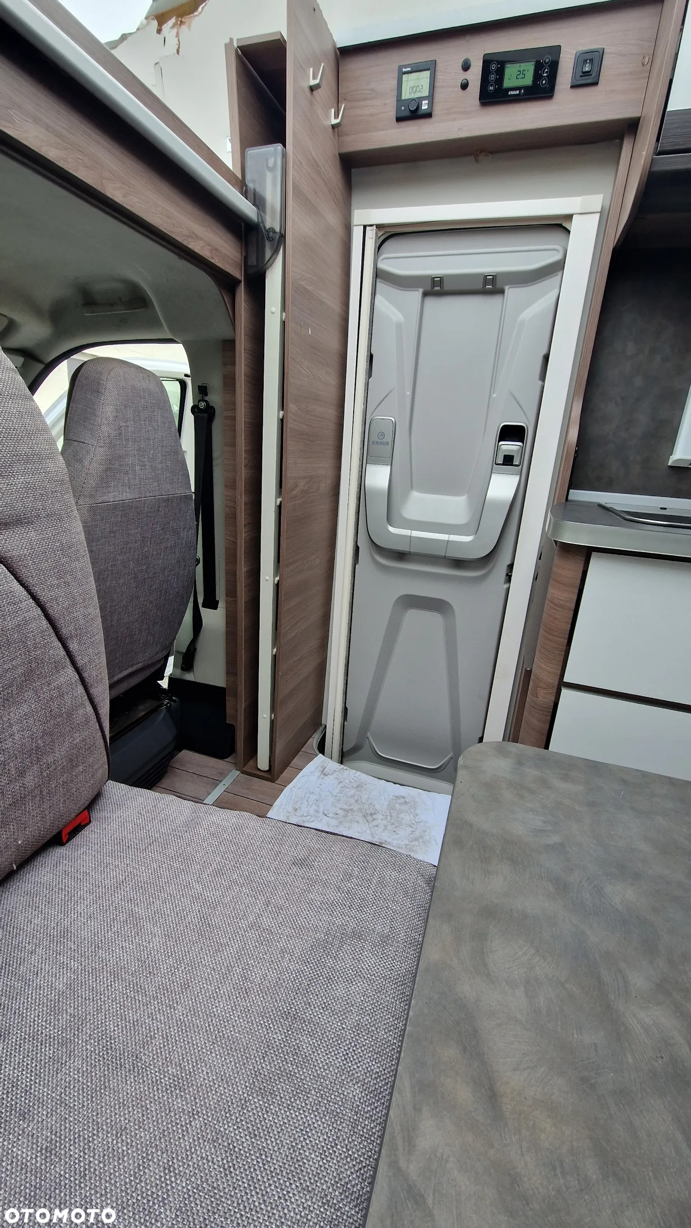 KNAUS Live Traveller - 28
