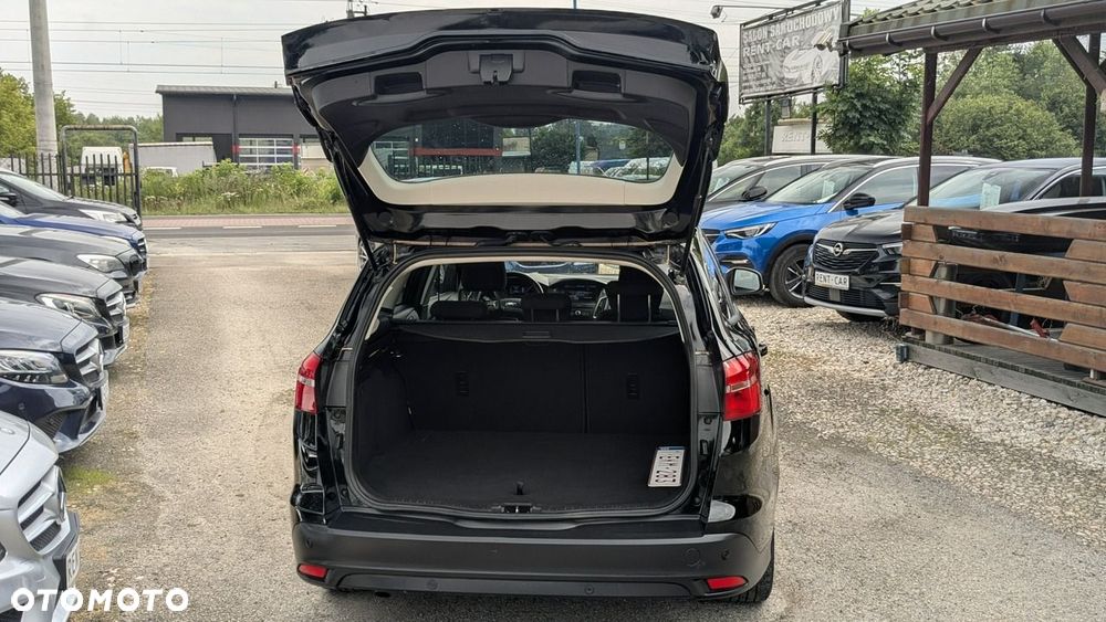Ford Focus - 32