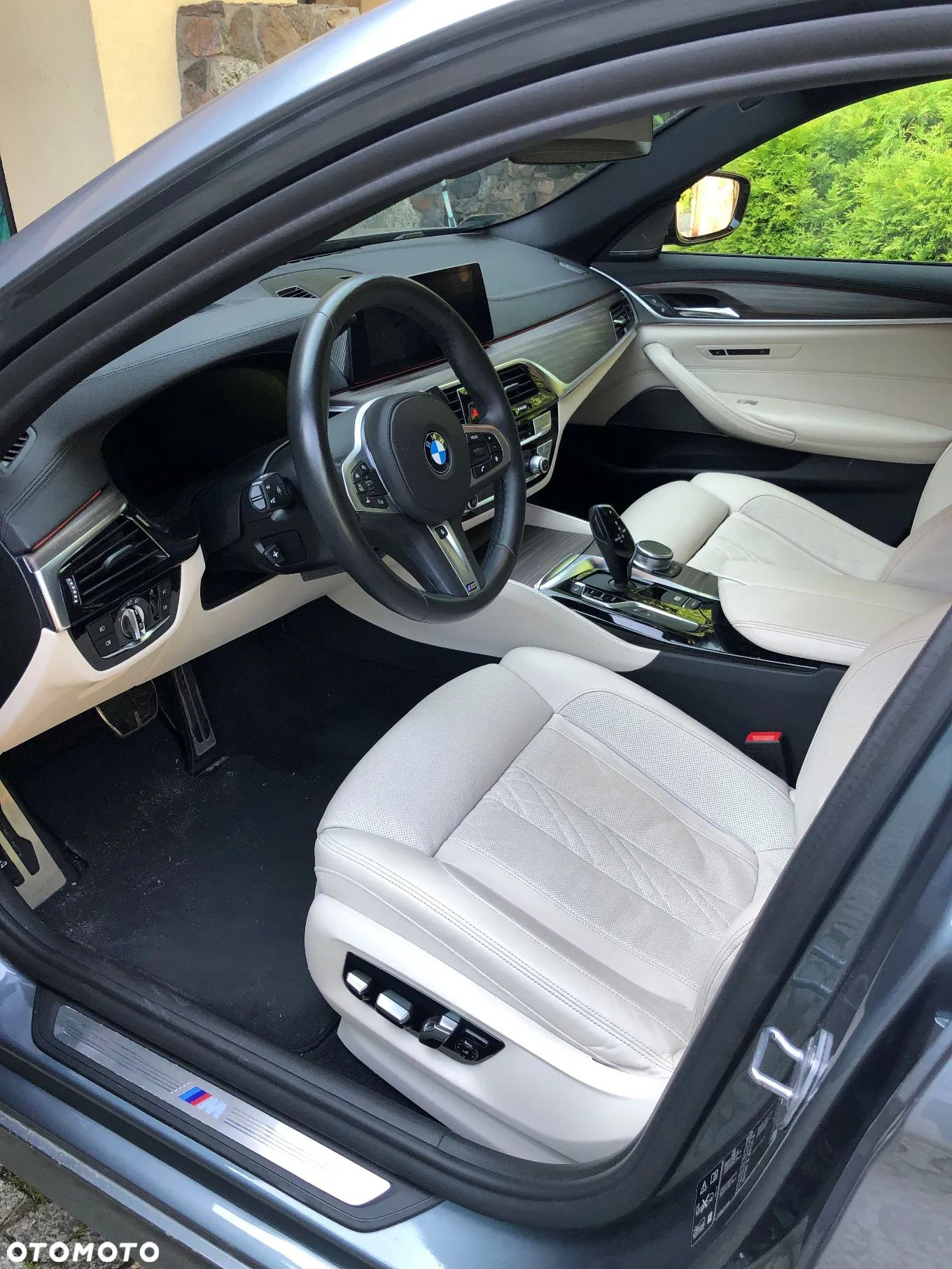 BMW Seria 5 540i xDrive - 7