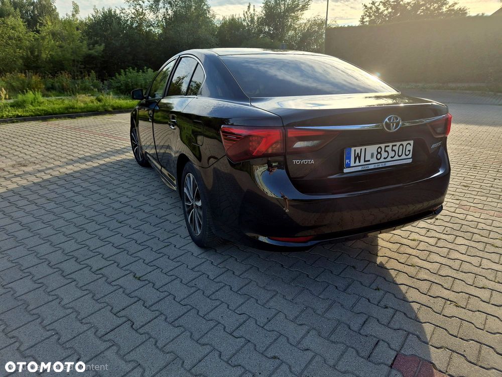 Toyota Avensis 1.8 Prestige - 16