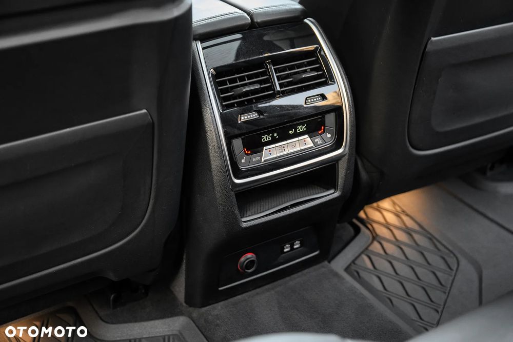 BMW X7 - 19