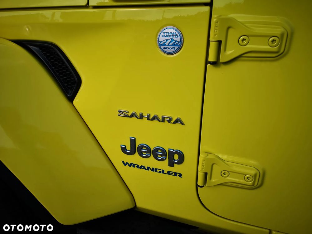 Jeep Wrangler - 10