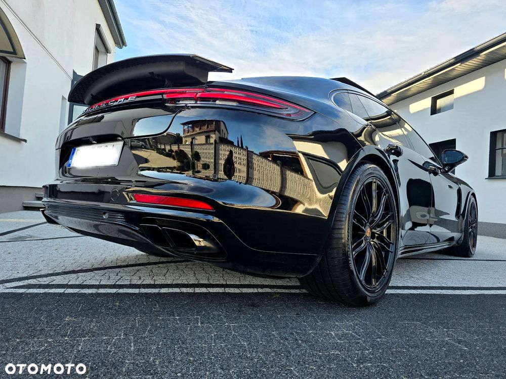 Porsche Panamera - 16