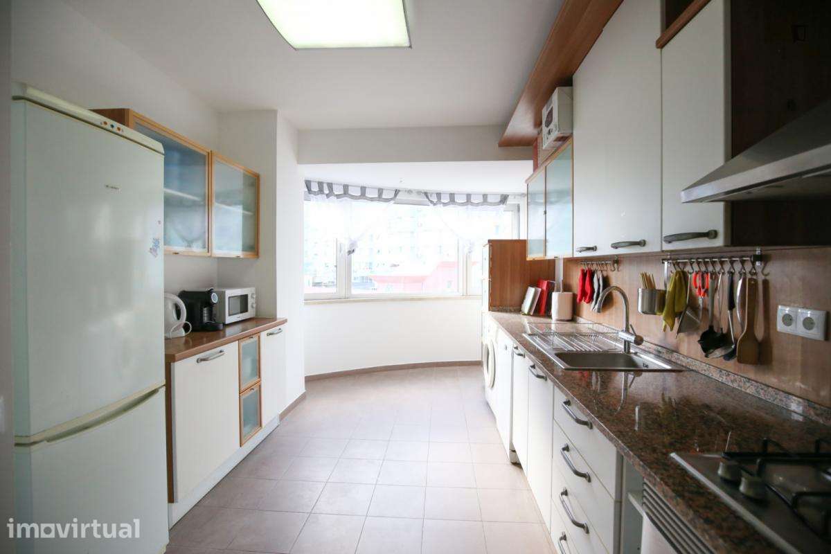 Quarto - localizado em Olaias Lisbon - Grande imagem: 3/46