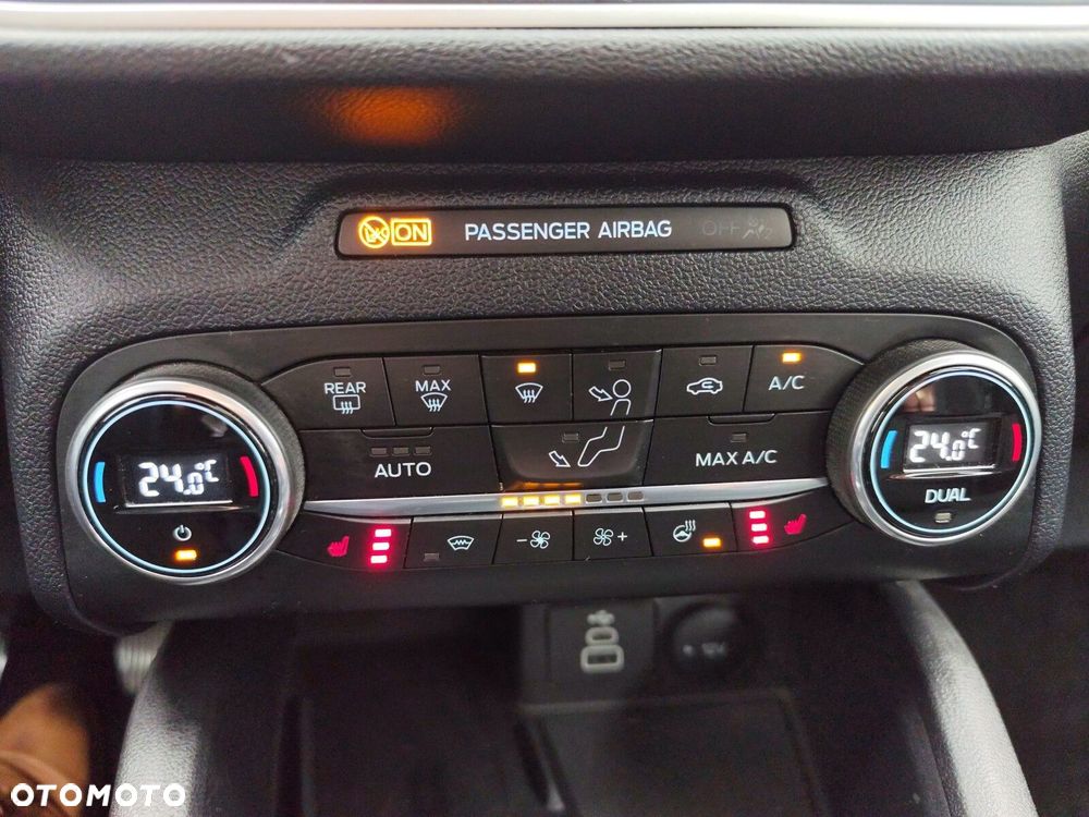 Ford Kuga - 23