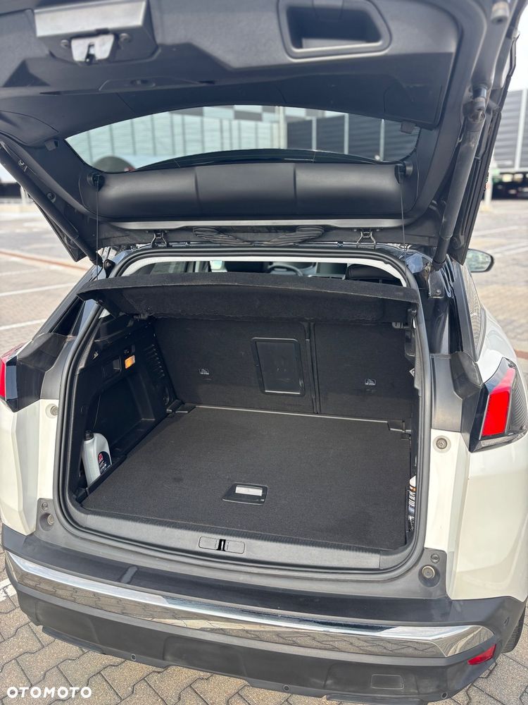 Peugeot 3008 1.2 PureTech Allure S&S EAT6 - 4