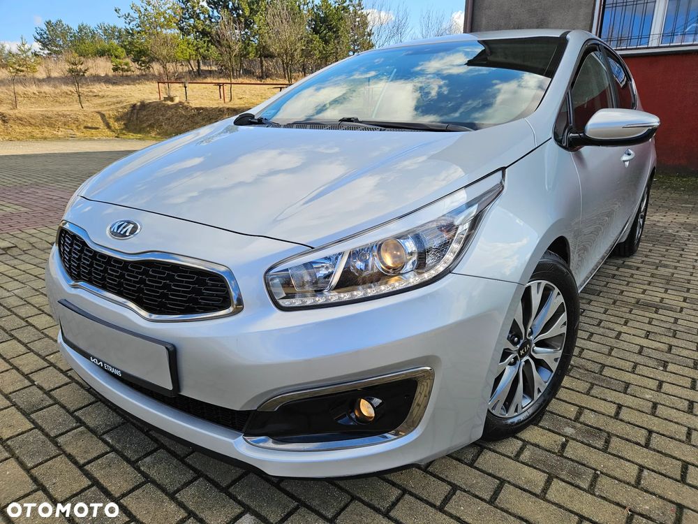 Kia Ceed 1.6 GDI L Business Line - 1