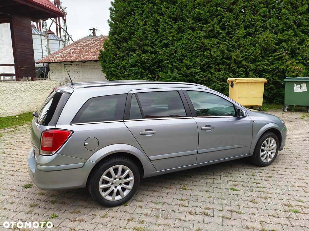 Opel Astra 1.8 Edition - 4