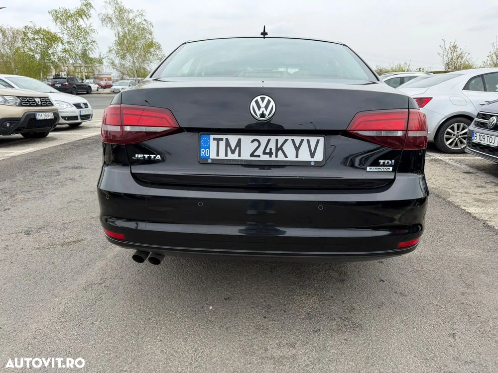 Volkswagen Jetta 2.0 TDI Comfortline - 3