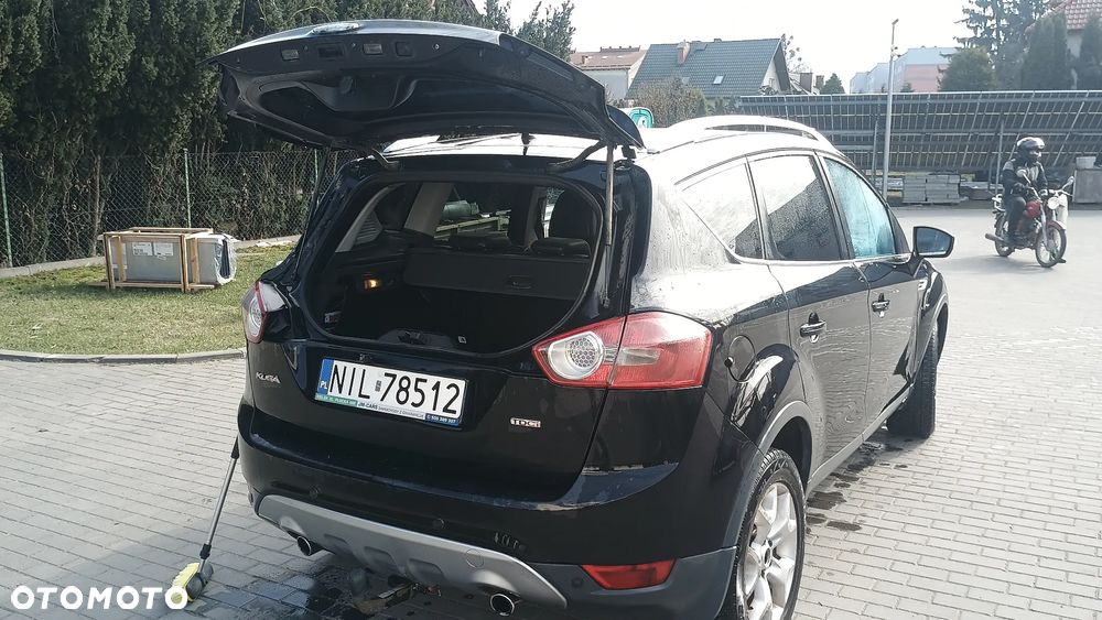 Ford Kuga - 10