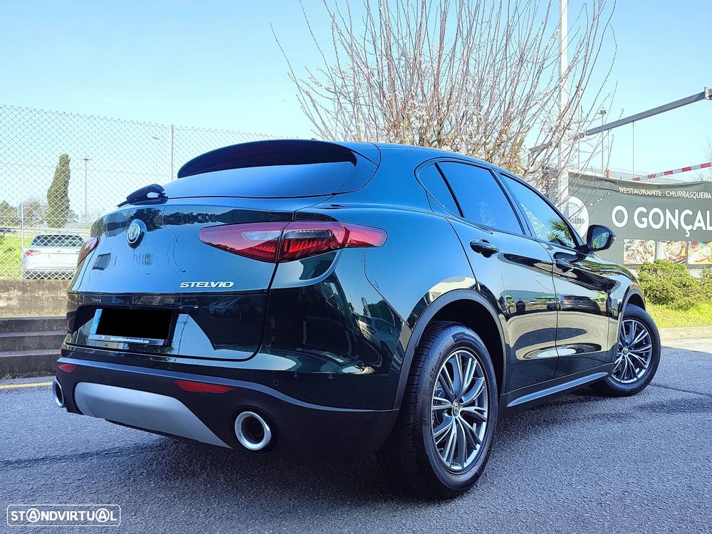 Alfa Romeo Stelvio 2.2 D Super AT8 - 8