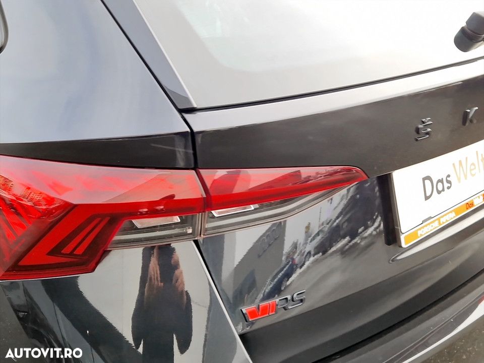 Skoda Octavia 1.4 TSI DSG RS - 10