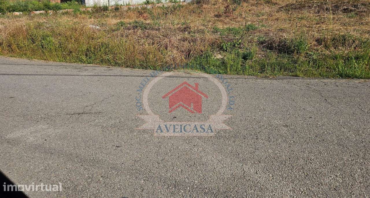 Terreno com 624 m2 para moradia em Aradas - Grande imagem: 2/3