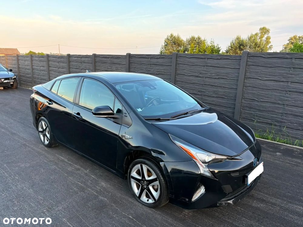 Toyota Prius Hybrid - 40