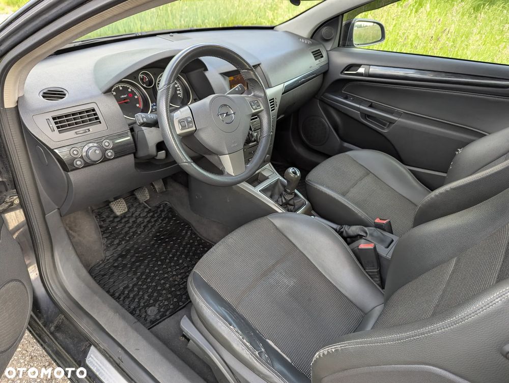 Opel Astra 1.9 CDTI Cosmo - 10