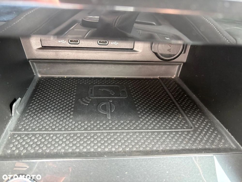 Volkswagen Tiguan 2.0 TSI 4Mot Elegance DSG - 28
