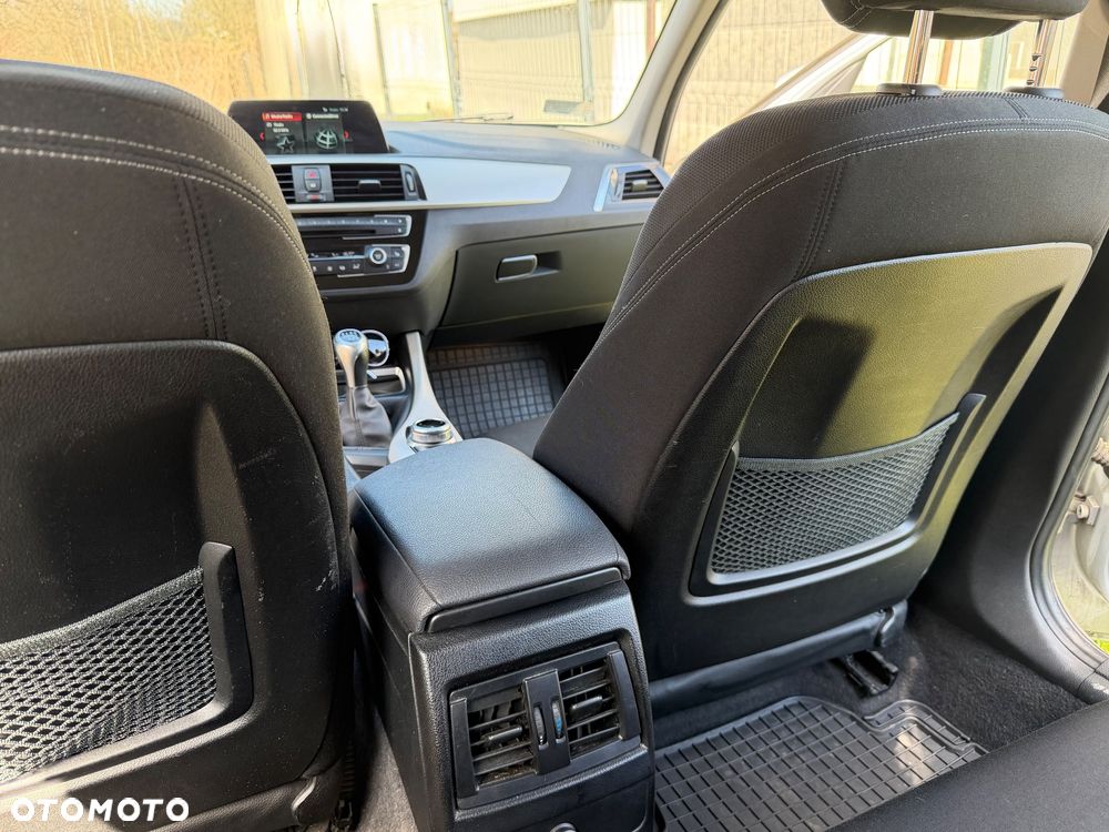 BMW Seria 1 116i - 17