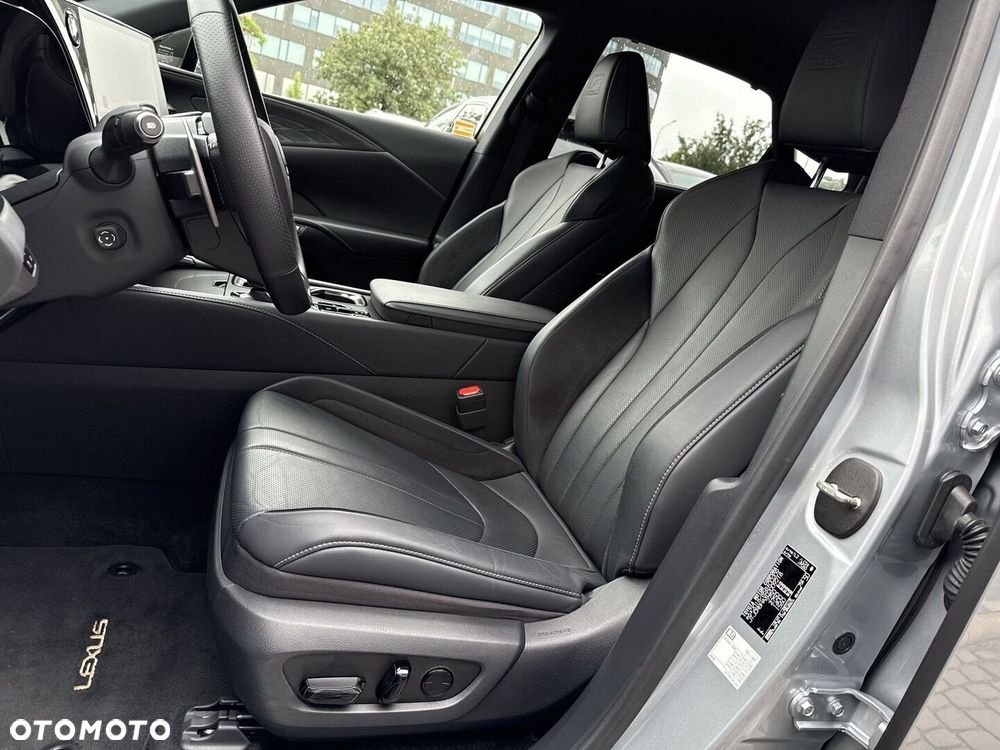 Lexus RX - 16