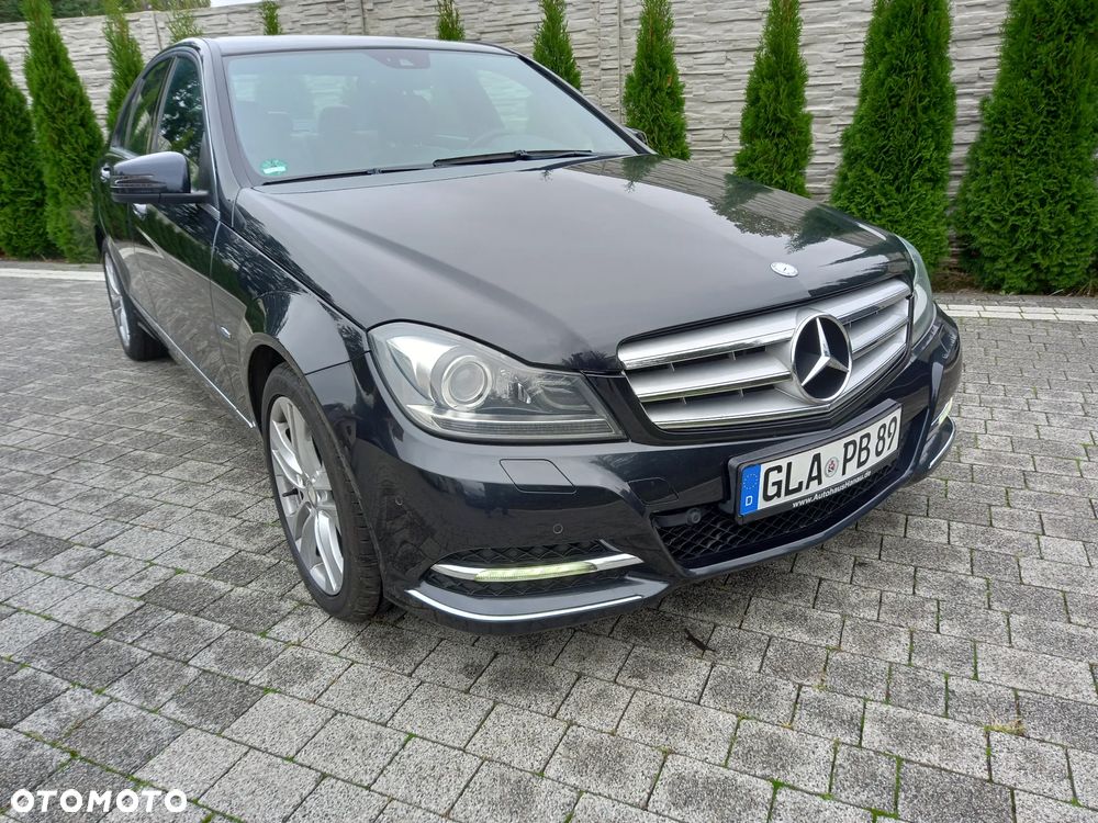 Mercedes-Benz Klasa C 250 CGI Automatik BlueEFFICIENCY Avantgarde - 13