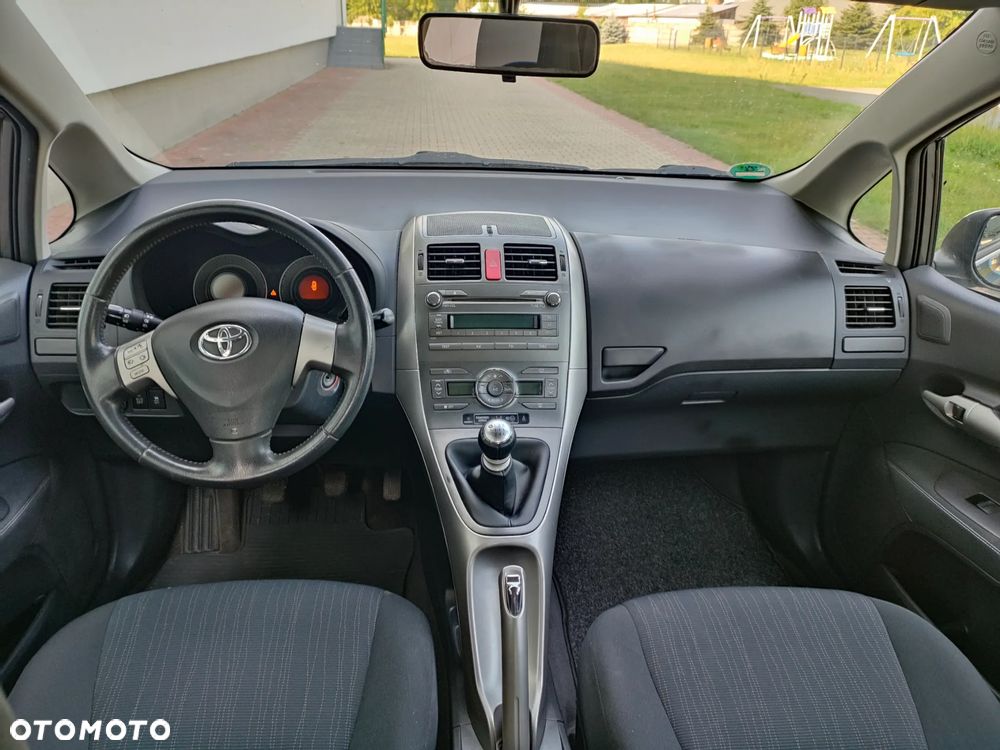 Toyota Auris 1.33 VVT-i - 14