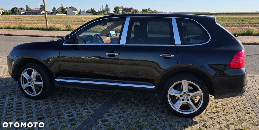 Porsche Cayenne - 3