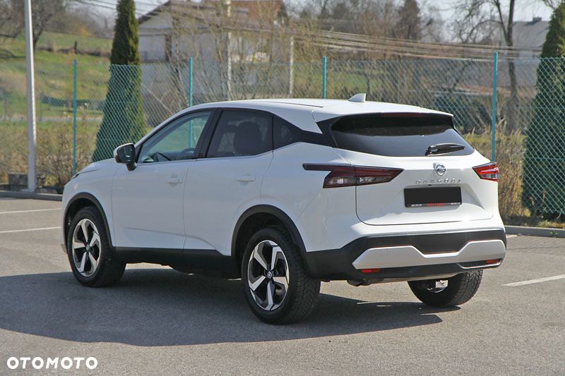 Nissan Qashqai ver-1-3-dig--t-mhev-acenta - 4