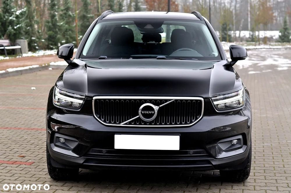 Volvo XC 40 T3 Momentum Pro - 4