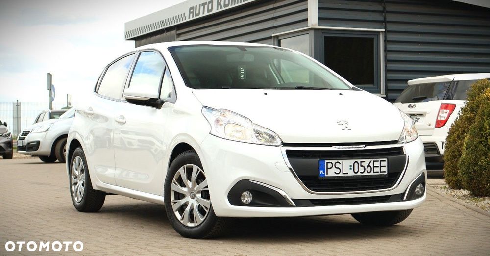 Peugeot 208 - 1