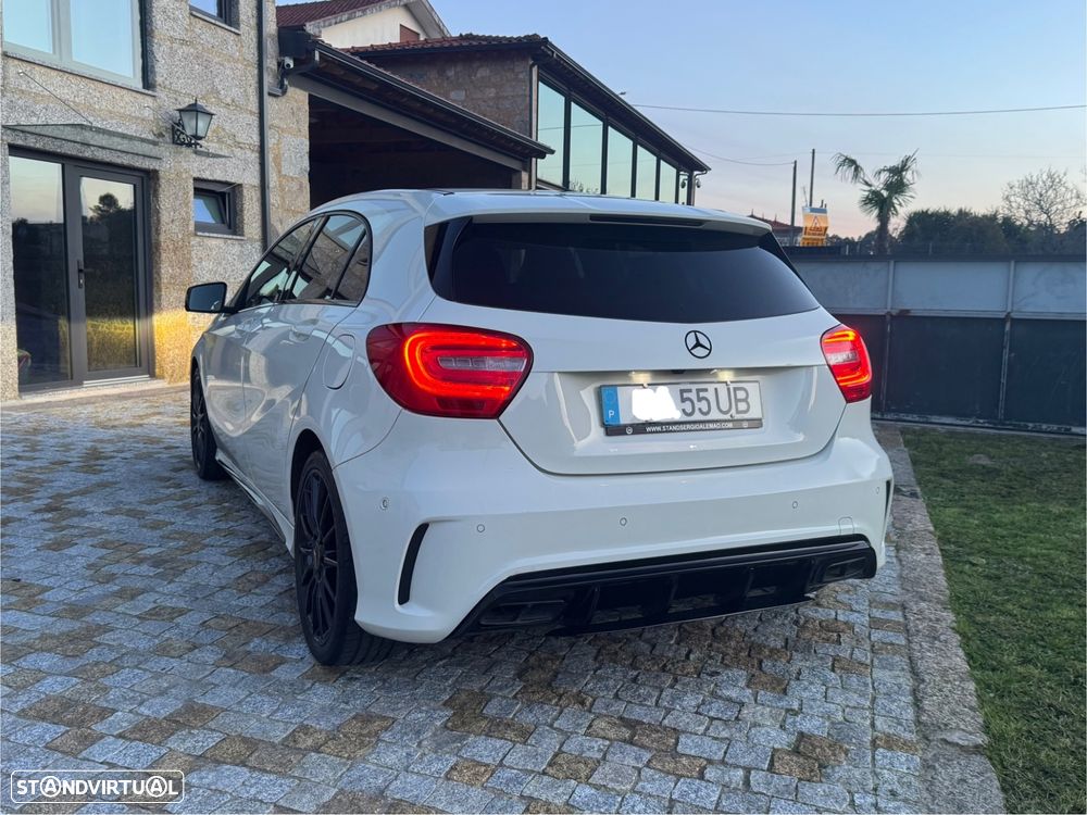 Mercedes-Benz A 180 d AMG Line - 34
