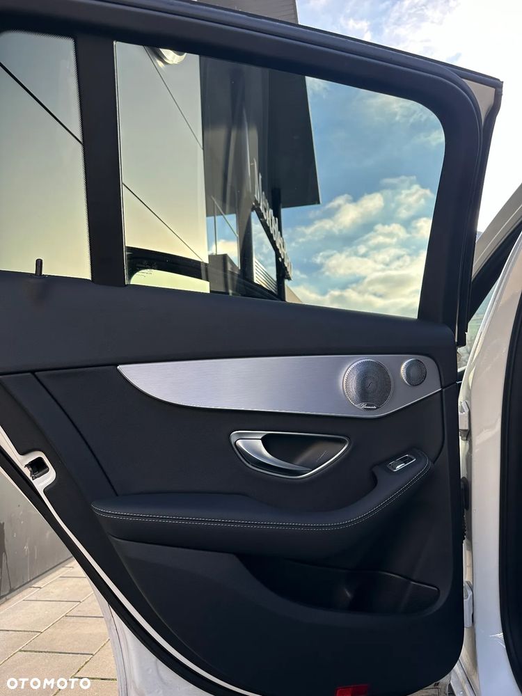 Mercedes-Benz Klasa C 220 d T 9G-TRONIC - 16