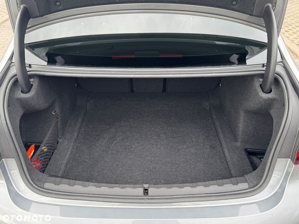 BMW Seria 3 320d xDrive M Sport sport - 14