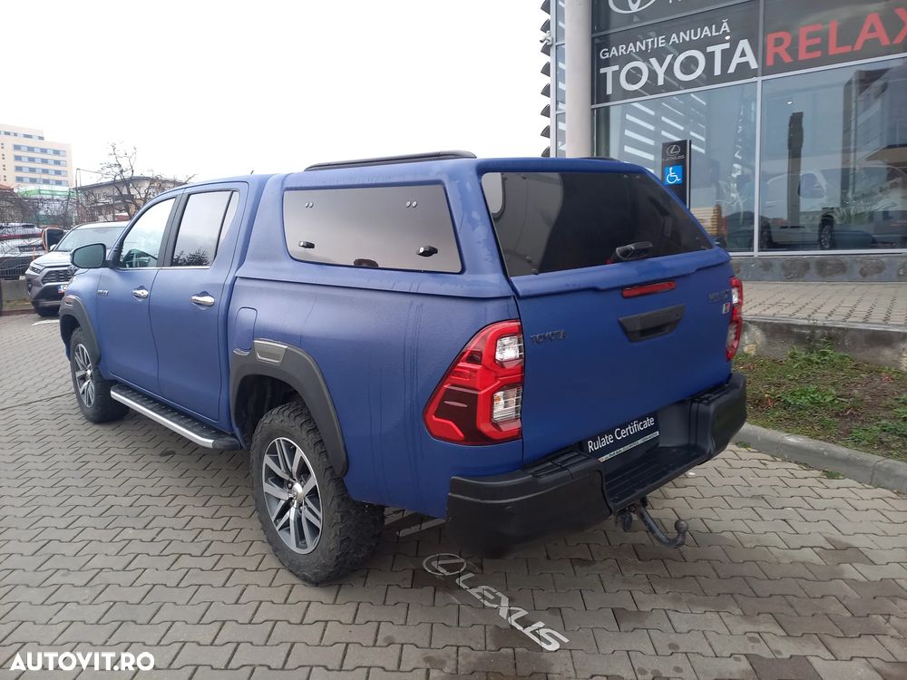 Toyota Hilux 4x4 Double Cab A/T Invincible - 6