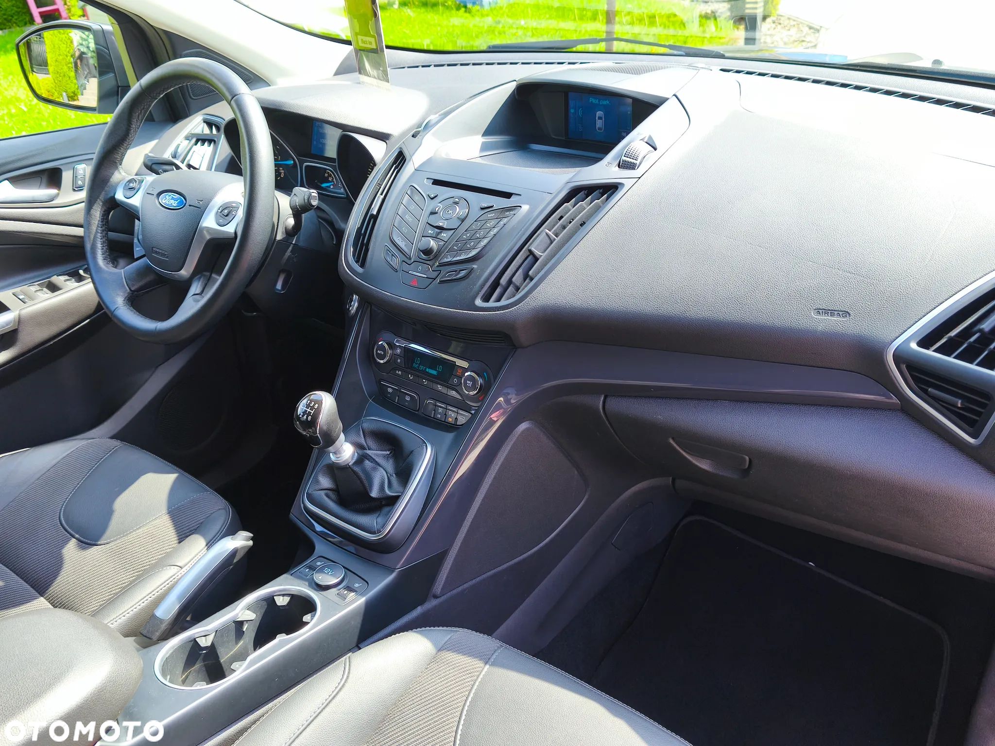Ford Kuga 2.0 TDCi 4x4 Titanium - 27