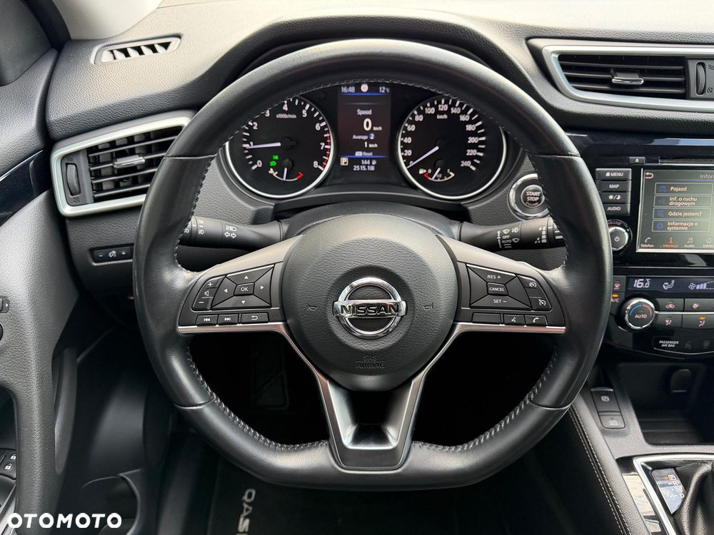 Nissan Qashqai 1.3 DIG-T Tekna DCT - 28