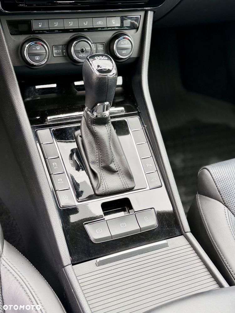 Skoda Superb 2.0 TDI 4x4 L&K DSG - 13