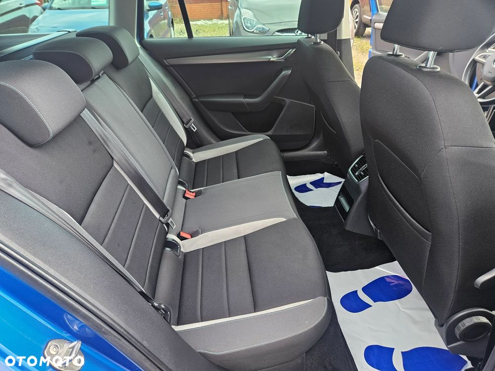 Skoda Octavia 2.0 TDI DSG Sport Edition - 23