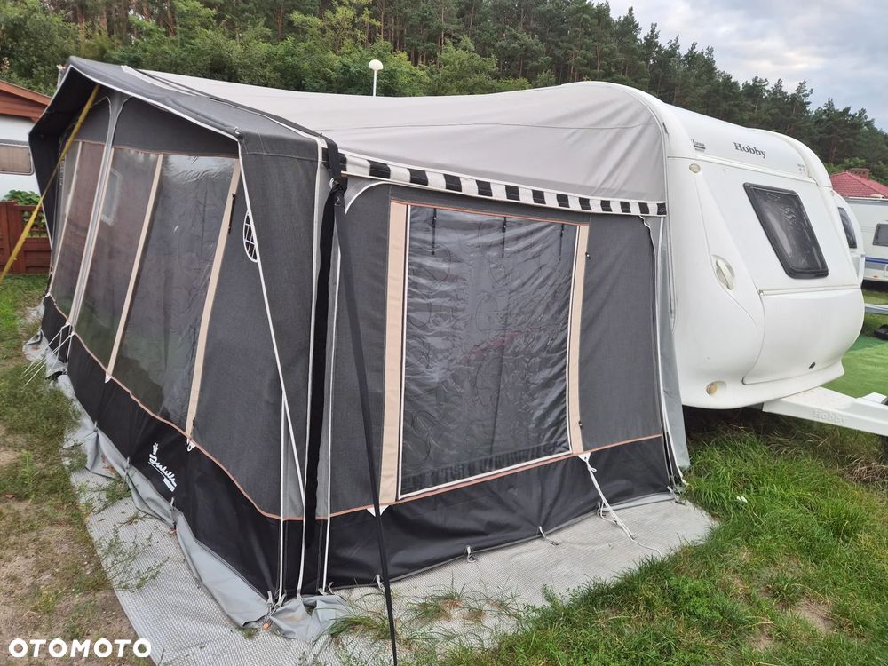 Hobby De Luxe Easy 545 KMF - 26