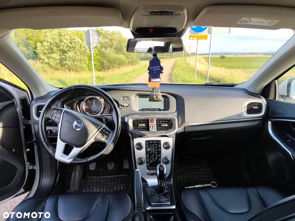 Volvo V40 D2 Ocean Race - 11