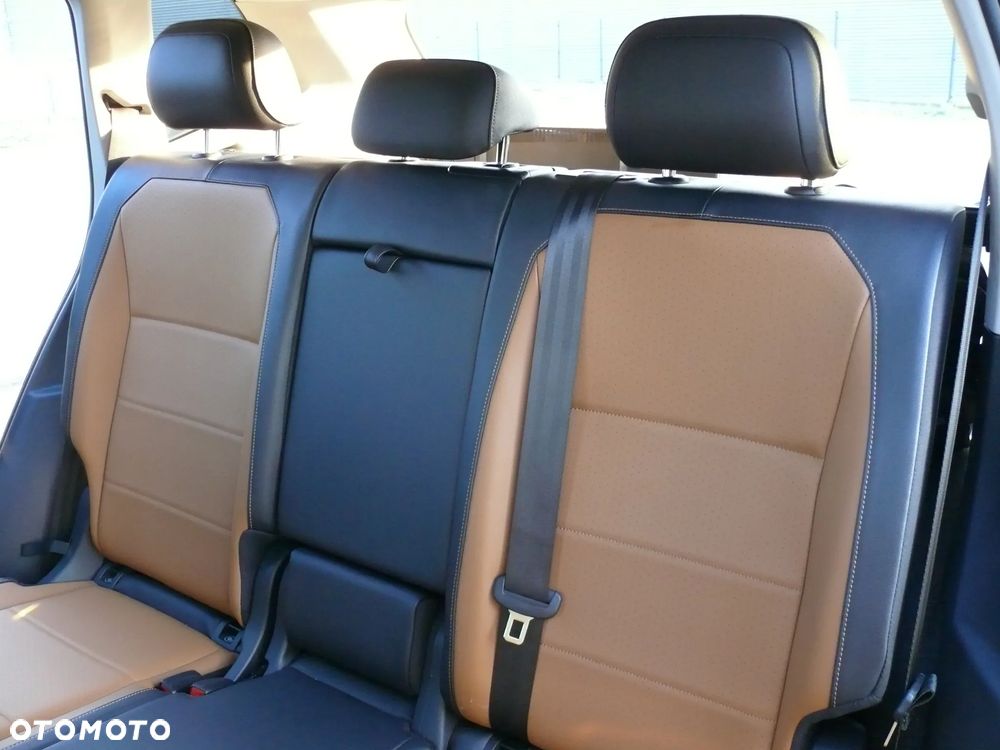 Volkswagen Tiguan Allspace 2.0 TSI 4Mot Highline DSG - 27