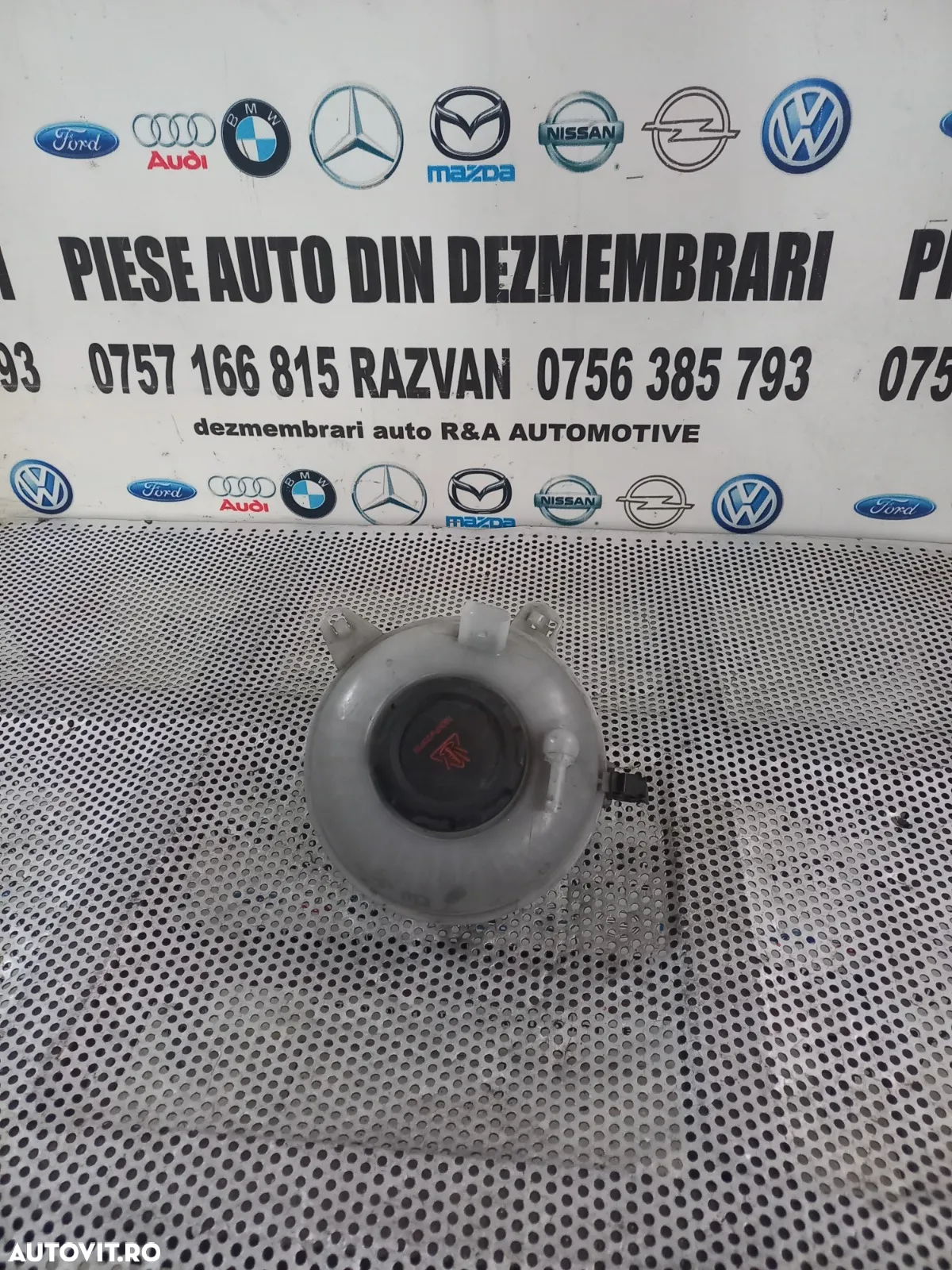 Vas Expansiune Apa Antigel Vw T-Roc Golf 7 Seat Cod 5QS Dezmembrez Vw T-Roc - Dezmembrari Arad - 2